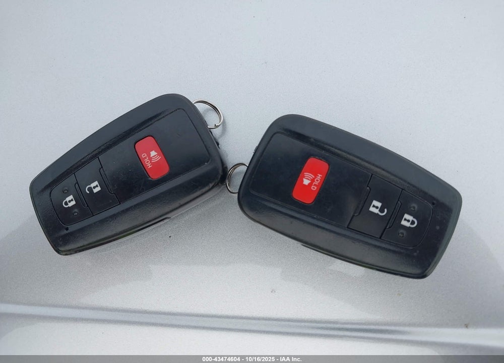2021 TOYOTA RAV4 XLE VIN: 2T3P1RFV9MC175224