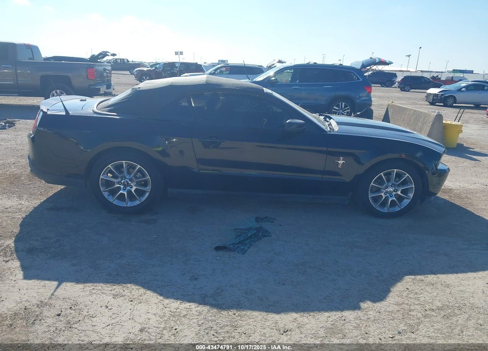 2011 FORD MUSTANG V6 PREMIUM VIN: 1ZVBP8EM9B5157303