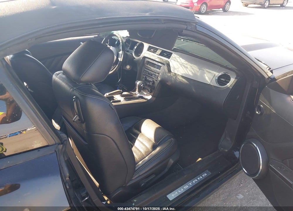 2011 FORD MUSTANG V6 PREMIUM VIN: 1ZVBP8EM9B5157303