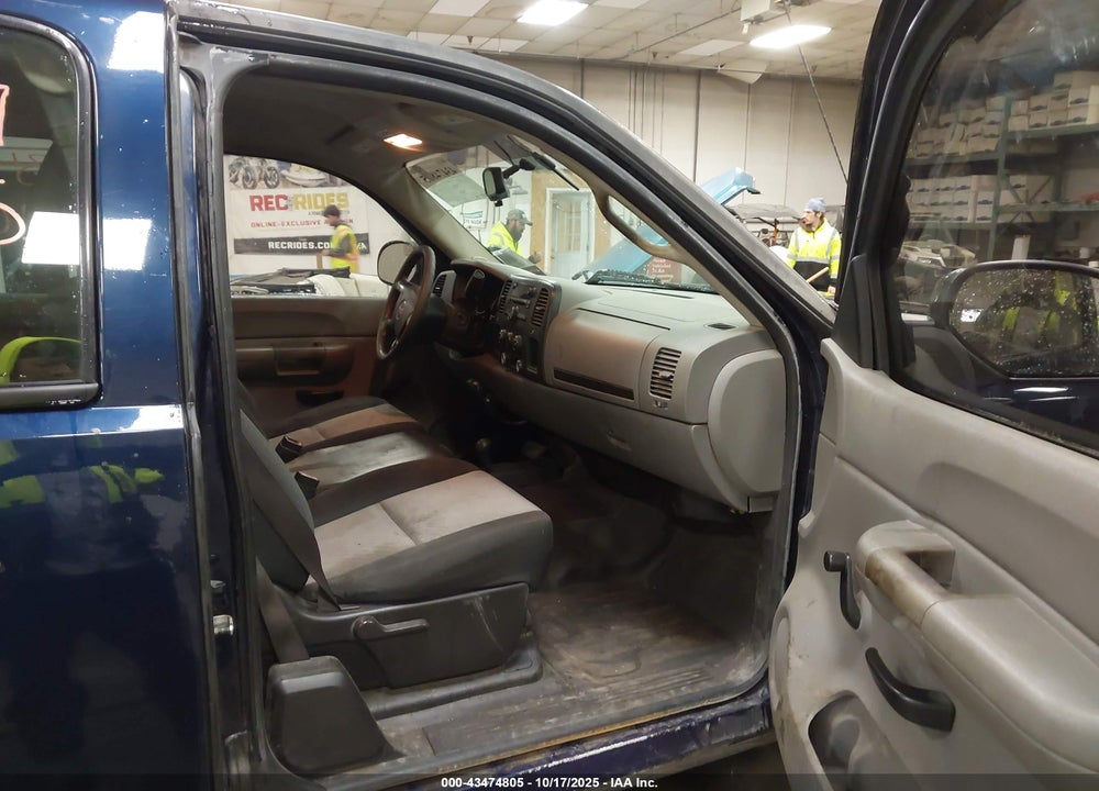 2008 GMC SIERRA 1500 WORK TRUCK VIN: 2GTEK19C481224729