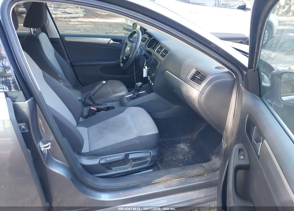 2017 VOLKSWAGEN JETTA 1.4T S VIN: 3VW2B7AJ1HM391765