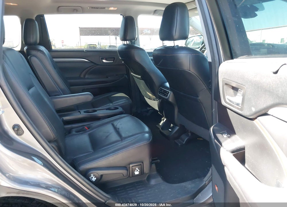 2017 TOYOTA HIGHLANDER LIMITED/PLATINUM VIN: 5TDYZRFH0HS200718