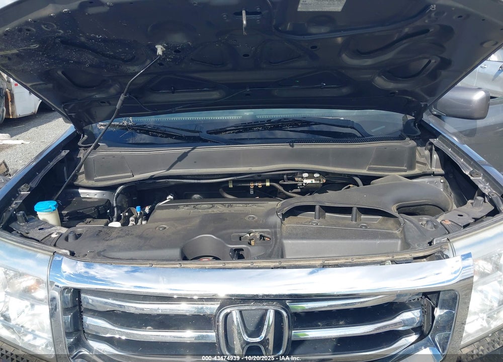 2012 HONDA PILOT VIN: 5FNYF4H75CB011303