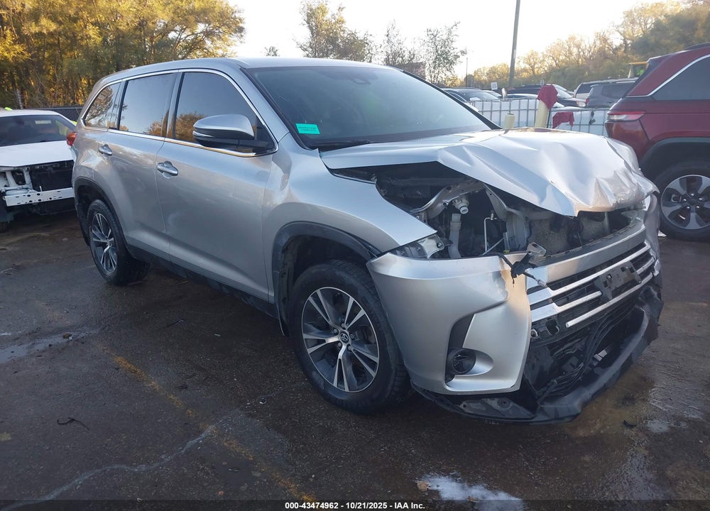 2019 TOYOTA HIGHLANDER LE VIN: 5TDZZRFH5KS355258