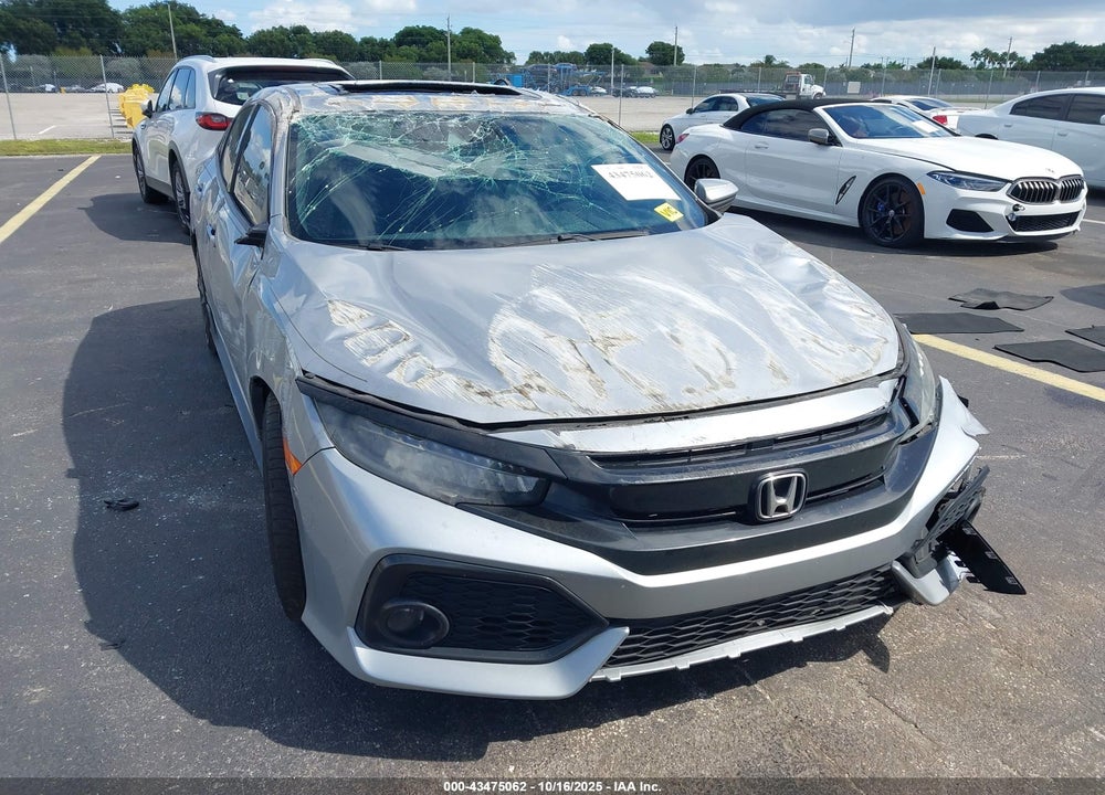 2018 HONDA CIVIC SPORT TOURING VIN: SHHFK7H92JU202369