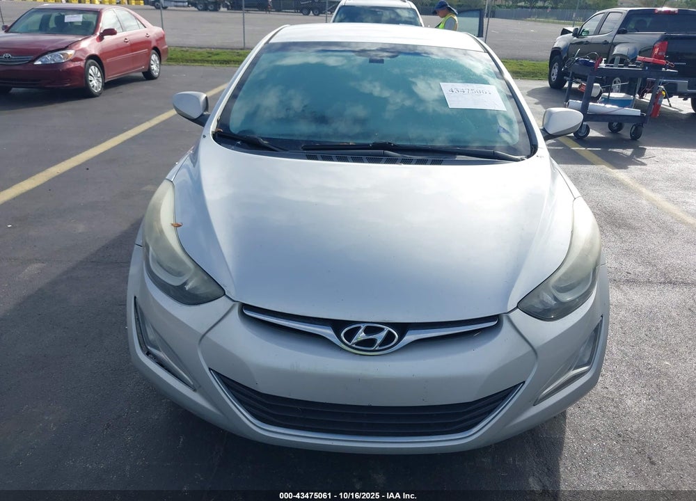 2016 HYUNDAI ELANTRA SE VIN: 5NPDH4AE8GH656746