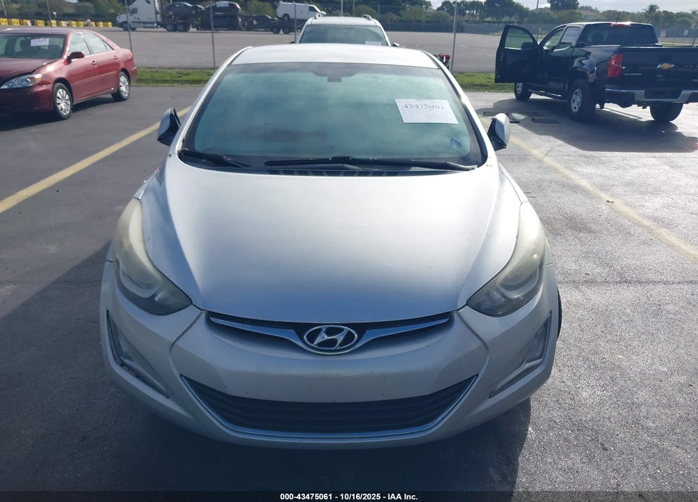 2016 HYUNDAI ELANTRA SE VIN: 5NPDH4AE8GH656746