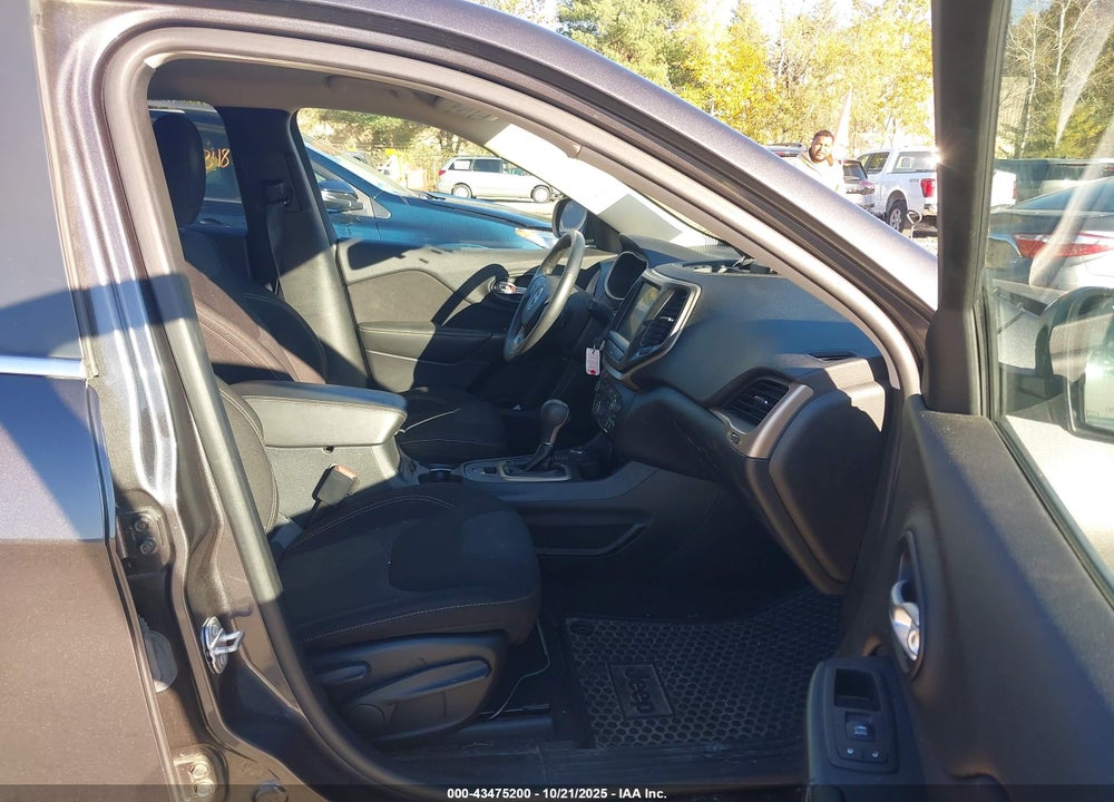 2016 JEEP CHEROKEE LATITUDE VIN: 1C4PJMCS3GW294422