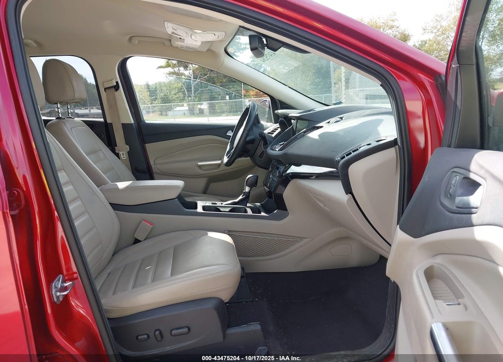 2017 FORD ESCAPE VIN: 1FMCU0JD4HUC39683