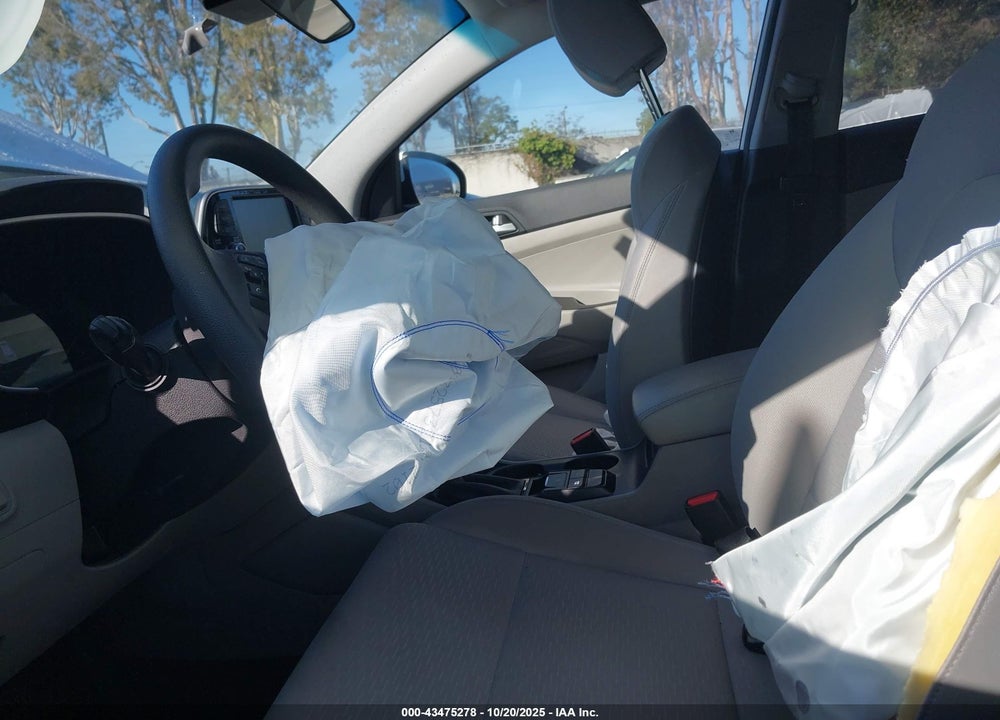 2020 HYUNDAI TUCSON SE VIN: KM8J23A41LU150855