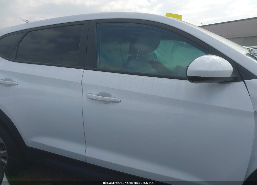 2020 HYUNDAI TUCSON SE VIN: KM8J23A41LU150855