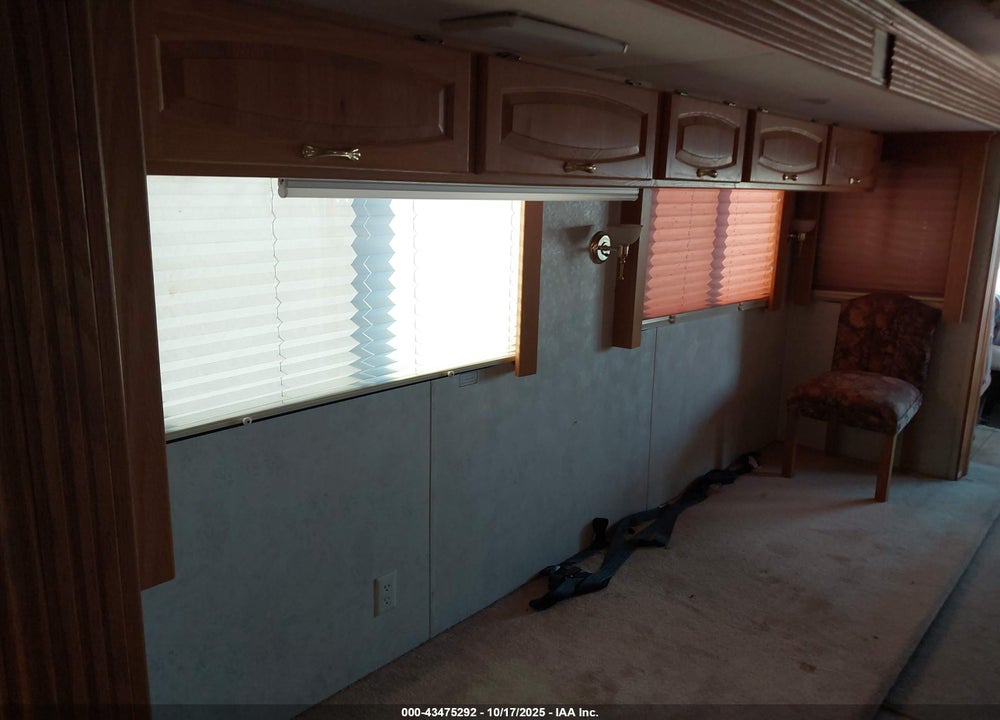 1999 SPARTAN MOTORS MOTORHOME VIN: 4VZBN8192XC031344