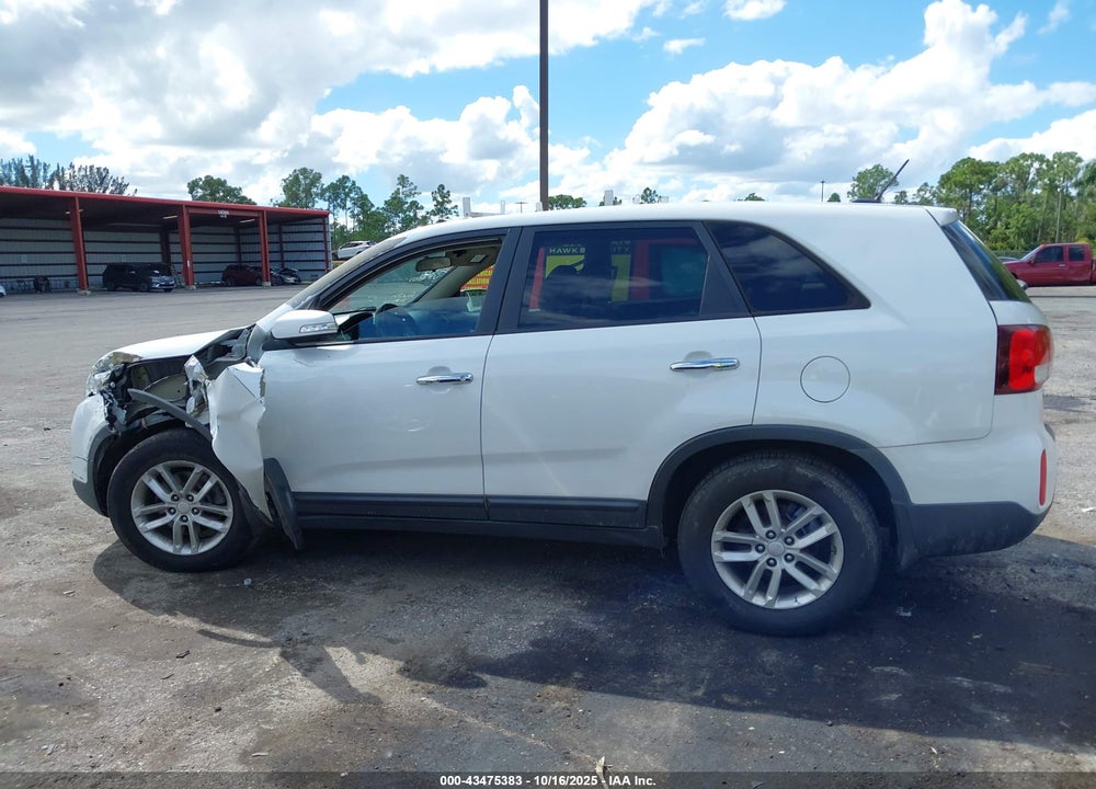 2014 KIA SORENTO VIN: 5XYKT3A65EG526503