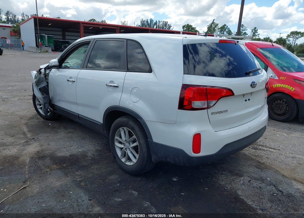 2014 KIA SORENTO VIN: 5XYKT3A65EG526503