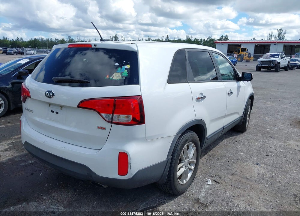 2014 KIA SORENTO VIN: 5XYKT3A65EG526503