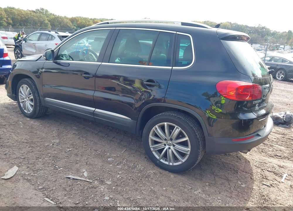 2013 VOLKSWAGEN TIGUAN SE VIN: WVGBV3AX3DW581578