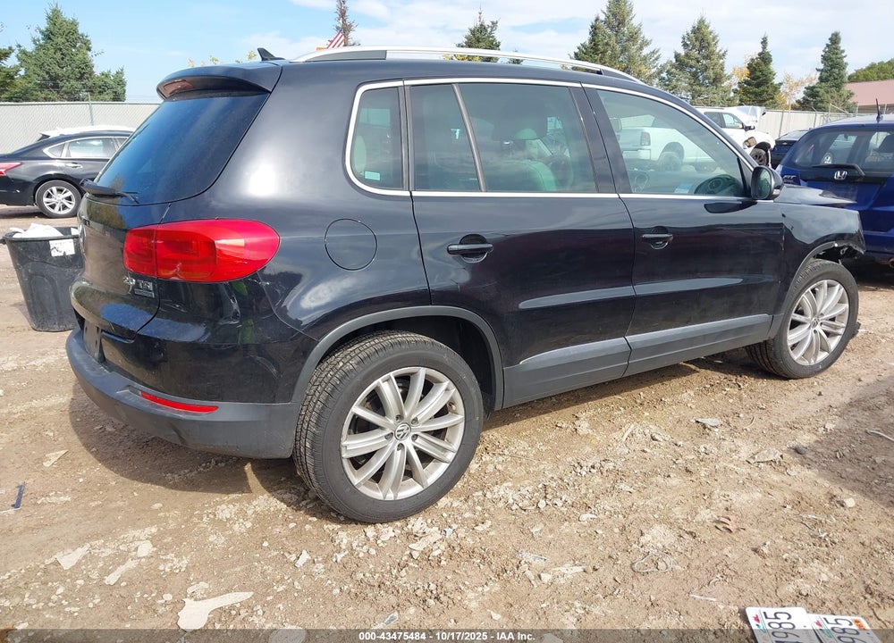2013 VOLKSWAGEN TIGUAN SE VIN: WVGBV3AX3DW581578