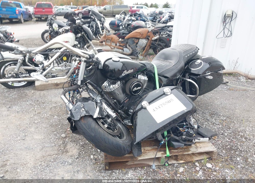 2017 INDIAN MOTORCYCLE CO. ROADMASTER VIN: 56KTRAAA9H3347217