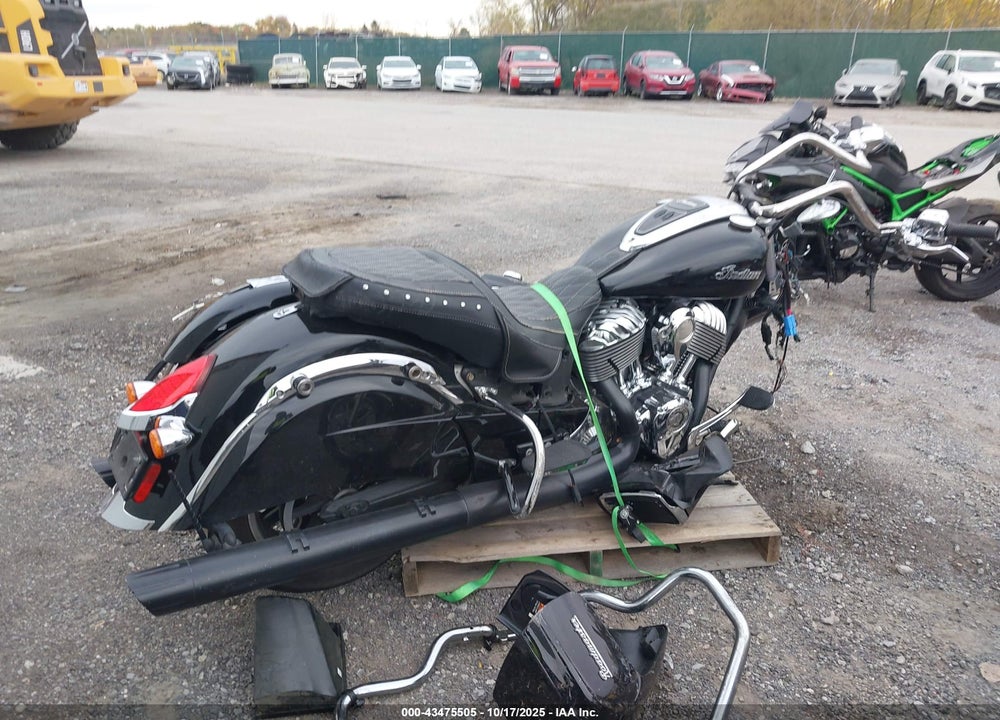 2017 INDIAN MOTORCYCLE CO. ROADMASTER VIN: 56KTRAAA9H3347217