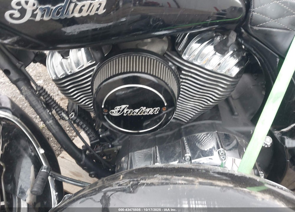2017 INDIAN MOTORCYCLE CO. ROADMASTER VIN: 56KTRAAA9H3347217