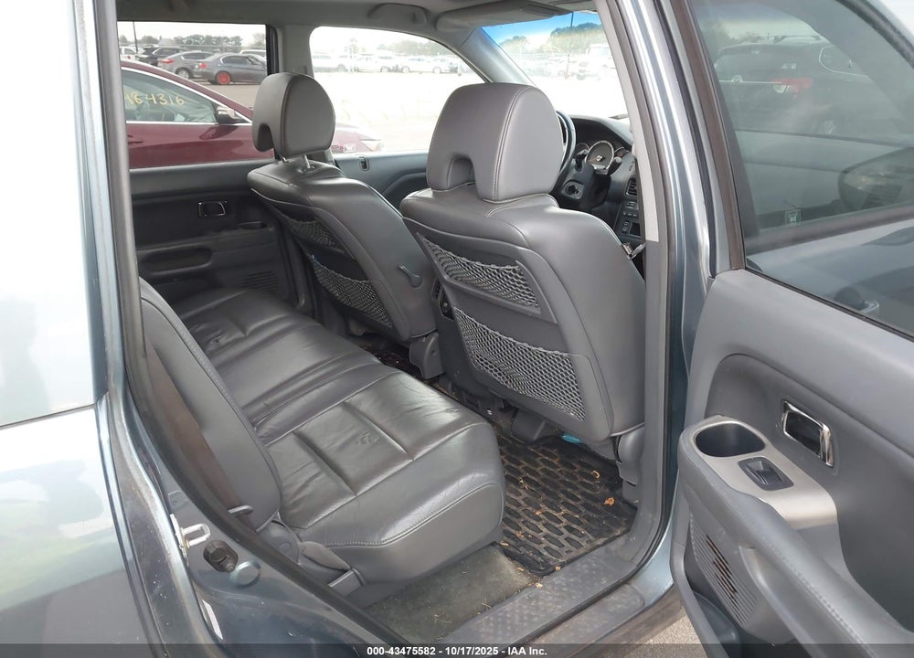 2006 HONDA PILOT EX VIN: 2HKYF185X6H538143