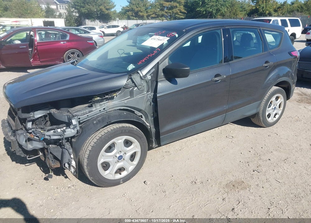 2018 FORD ESCAPE S VIN: 1FMCU0F75JUC84351