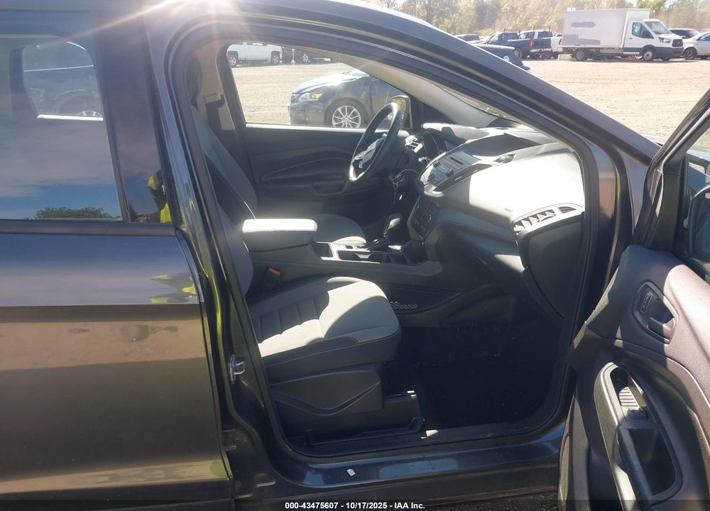 2018 FORD ESCAPE S VIN: 1FMCU0F75JUC84351