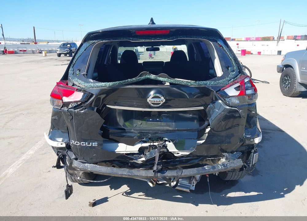 2018 NISSAN ROGUE S VIN: KNMAT2MT3JP594944