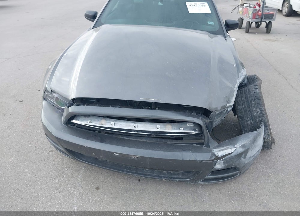 2014 FORD MUSTANG V6 VIN: 1ZVBP8AM3E5250098