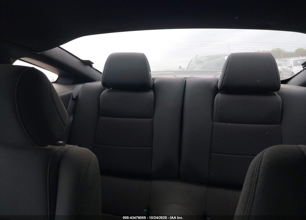 2014 FORD MUSTANG V6 VIN: 1ZVBP8AM3E5250098