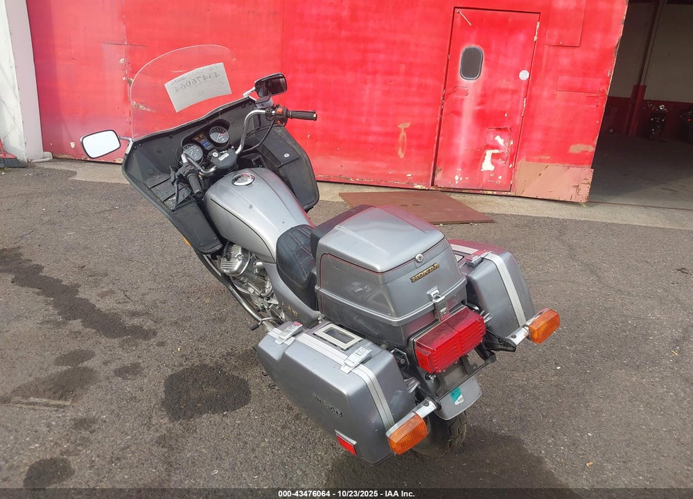1982 HONDA GL500 I VIN: JH2PC0217CM108454