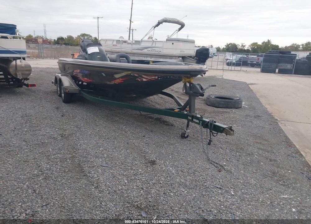 2001 NITRO 21' BASS BOAT AND TRAILER VIN: BUJ727561001