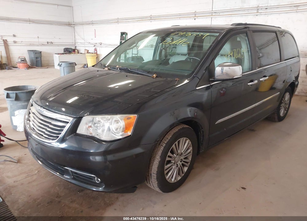 2013 CHRYSLER TOWN & COUNTRY VIN: 2C4RC1CG1DR801612