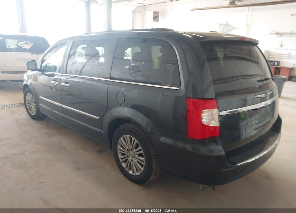 2013 CHRYSLER TOWN & COUNTRY VIN: 2C4RC1CG1DR801612
