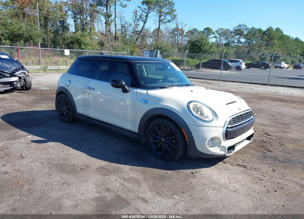 2017 MINI HARDTOP COOPER S VIN: WMWXP7C36H2A45856