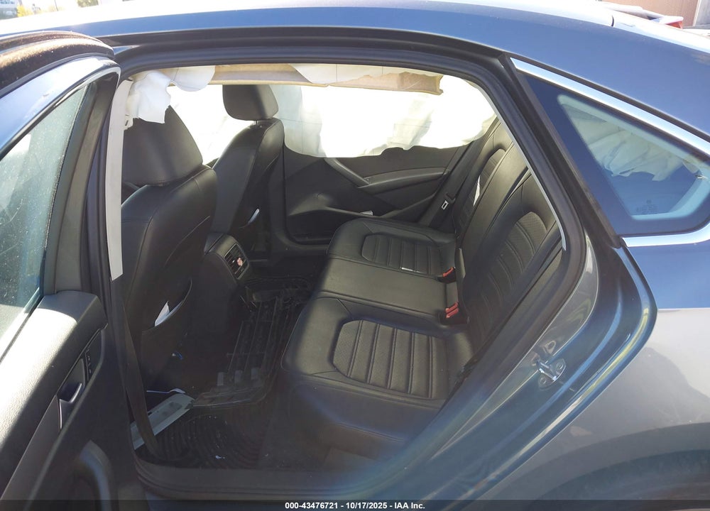 2015 VOLKSWAGEN PASSAT 1.8T SE VIN: 1VWBT7A35FC090963