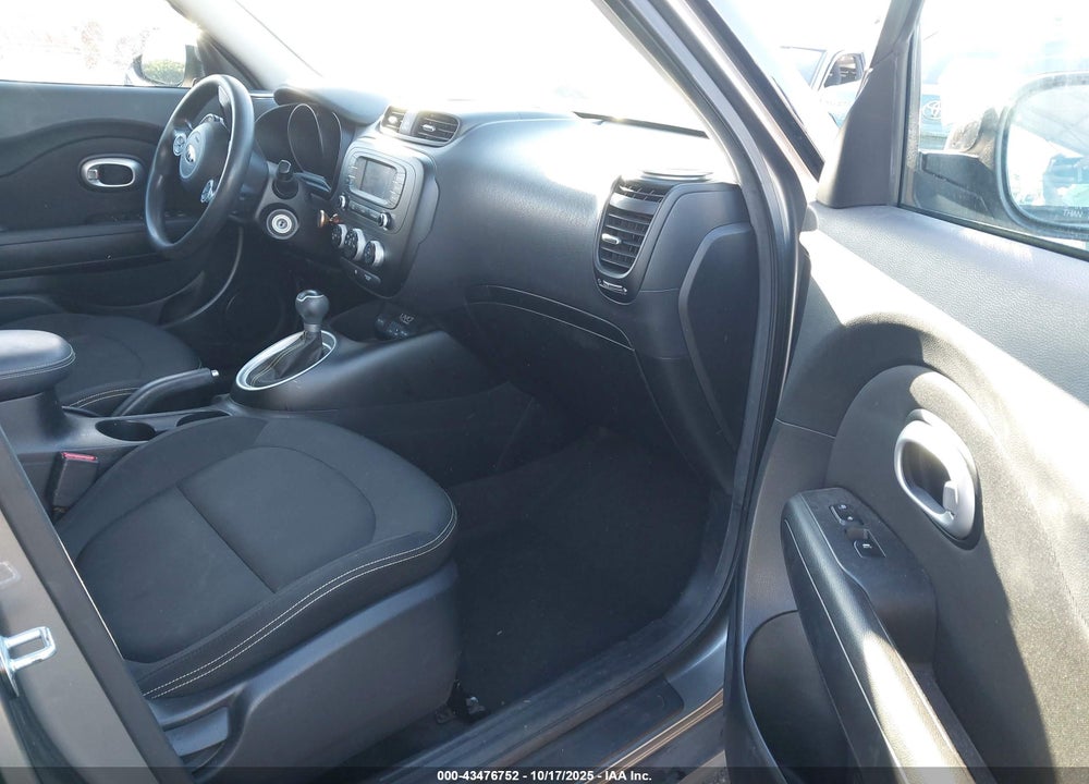 2014 KIA SOUL VIN: KNDJP3A58E7077774