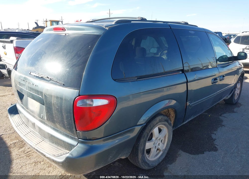 2007 DODGE GRAND CARAVAN SXT VIN: 2D4GP44L67R113802