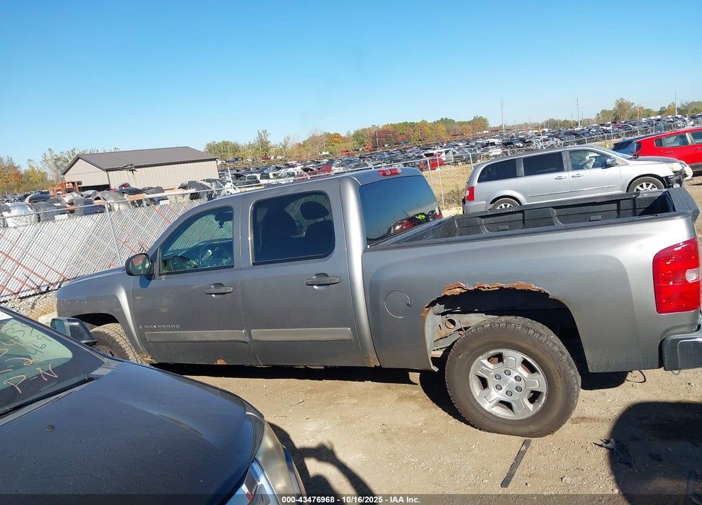 2007 CHEVROLET SILVERADO 1500 LT1 VIN: 2GCEC13J171730196