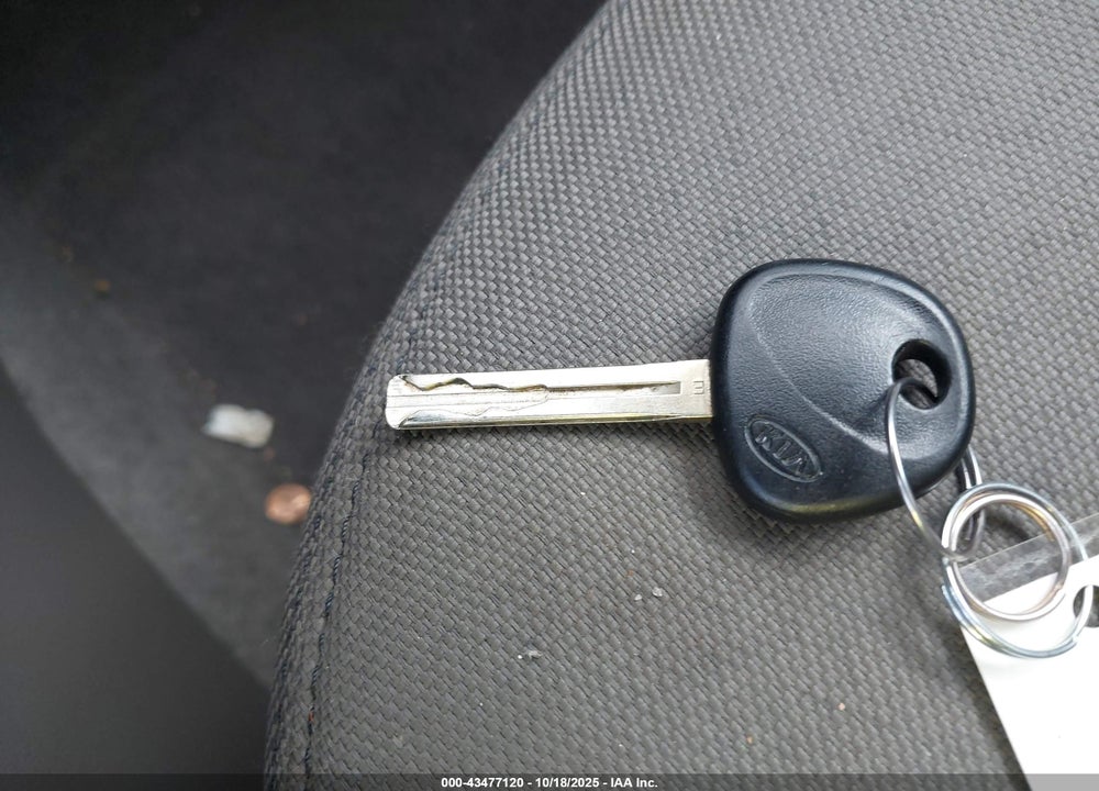 2015 KIA SPORTAGE VIN: KNDPB3AC1F7713542