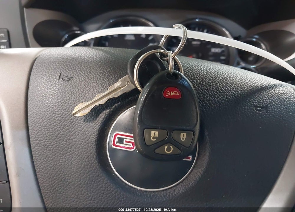2011 GMC SIERRA 1500 SLE VIN: 3GTP2VE33BG212429