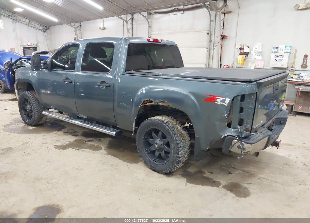 2011 GMC SIERRA 1500 SLE VIN: 3GTP2VE33BG212429