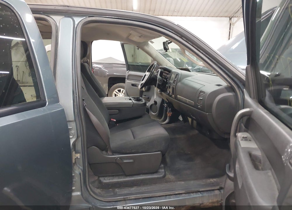 2011 GMC SIERRA 1500 SLE VIN: 3GTP2VE33BG212429