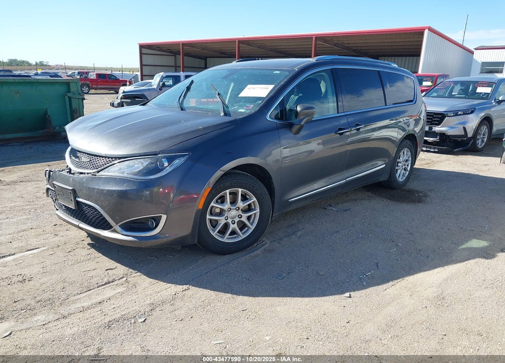 2020 CHRYSLER PACIFICA TOURING L VIN: 2C4RC1BG0LR285811