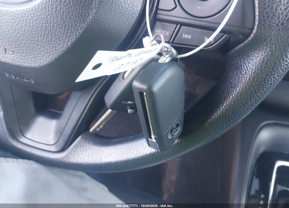 2024 TOYOTA COROLLA LE VIN: 5YFB4MDE1RP137137