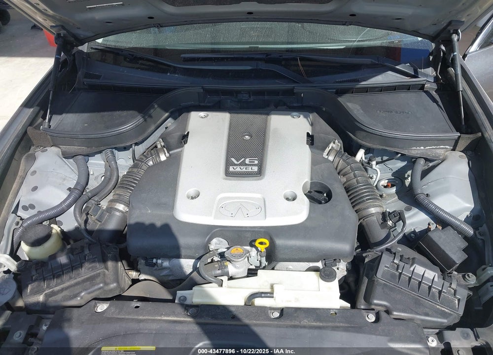 2015 INFINITI Q40 VIN: JN1CV6AP1FM580506