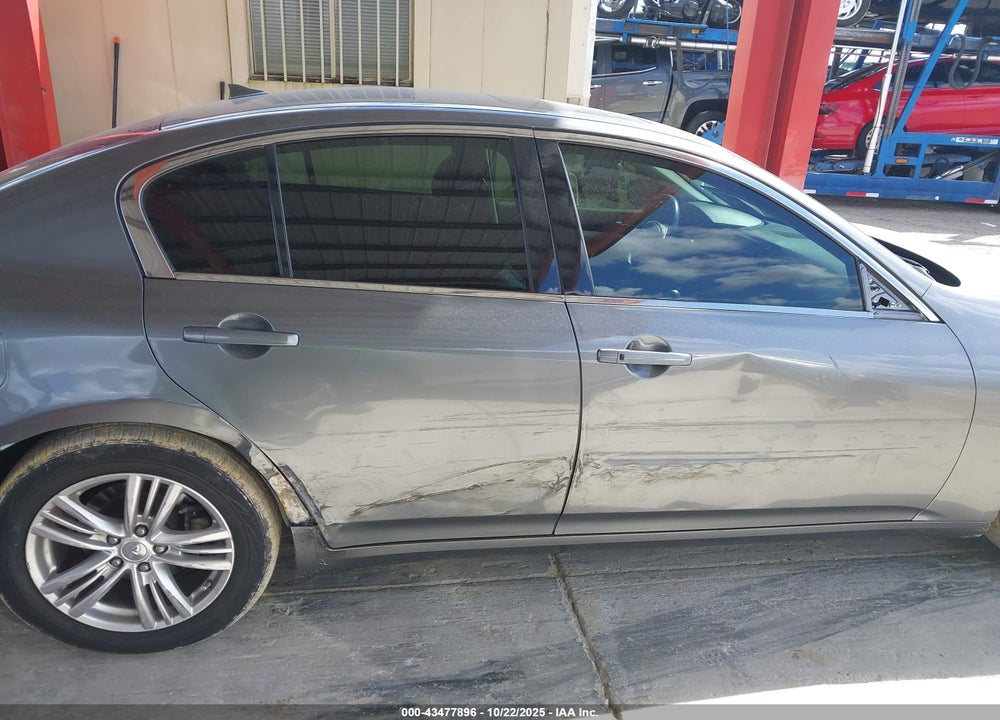 2015 INFINITI Q40 VIN: JN1CV6AP1FM580506