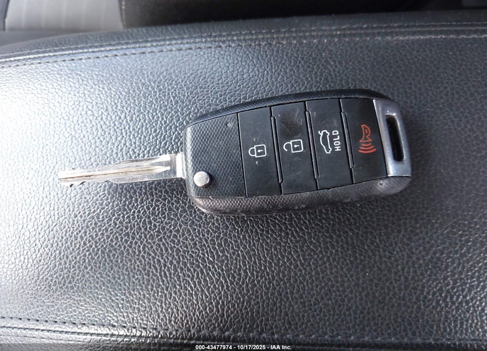 2016 KIA FORTE VIN: KNAFK5A89G5654088