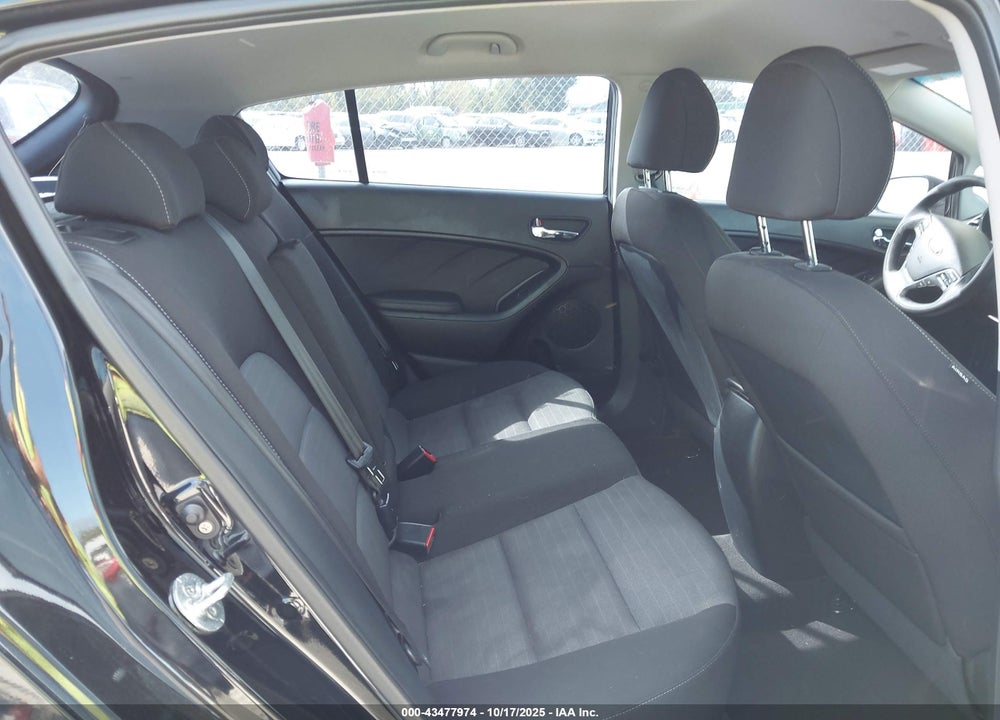 2016 KIA FORTE VIN: KNAFK5A89G5654088