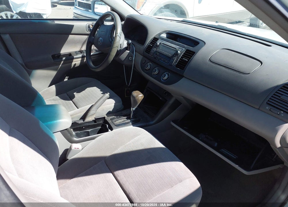 2005 TOYOTA CAMRY LE VIN: 4T1BE32K25U424706